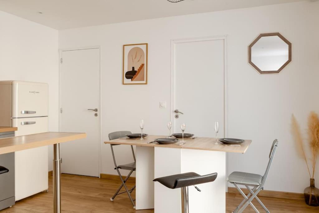 Holiday home Maison Tourangelle Chic & Cosy Avec Cour *